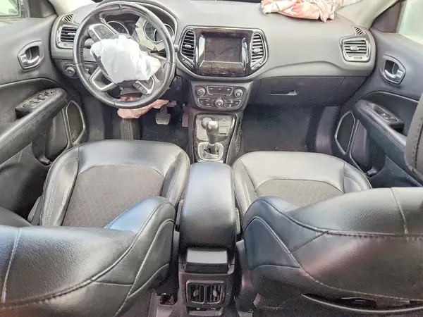 3C4NJDBB4KT621188 2019 JEEP COMPASS - Image 8