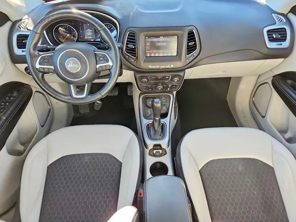 3C4NJDBB4KT628027 2019 JEEP COMPASS - Image 8