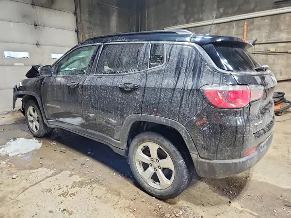 3C4NJDBB4KT648374 2019 JEEP COMPASS - Image 2