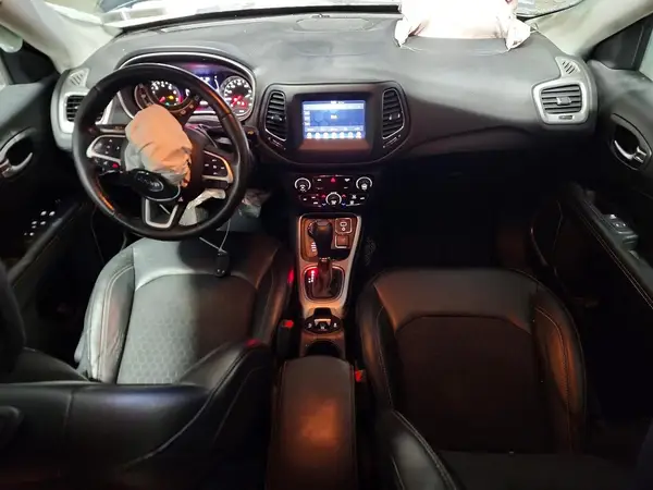 3C4NJDBB4KT648374 2019 JEEP COMPASS - Image 8