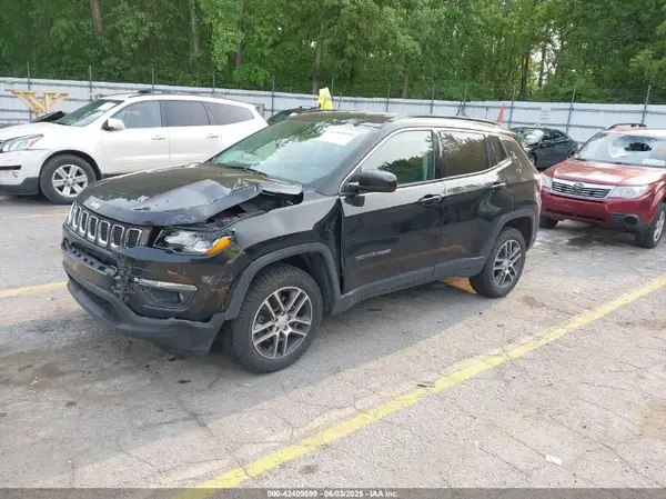 3C4NJDBB4KT653493 2019 JEEP COMPASS - Image 2