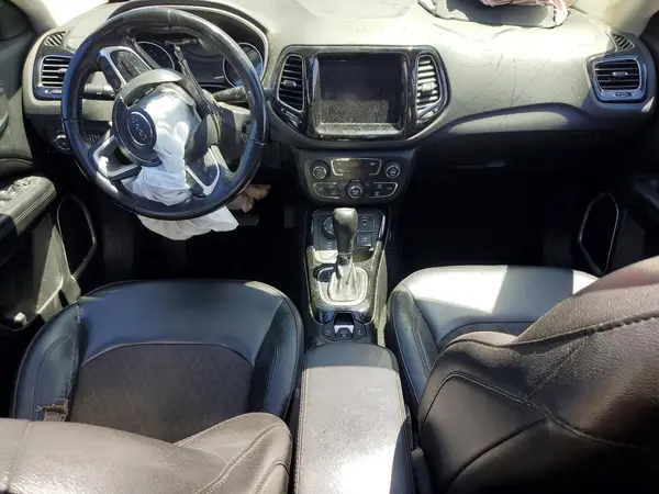 3C4NJDBB4KT661268 2019 JEEP COMPASS - Image 8
