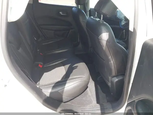 3C4NJDBB4KT674781 2019 JEEP COMPASS - Image 8