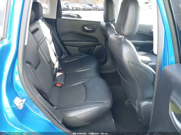 3C4NJDBB4KT674845 2019 JEEP COMPASS - Image 8