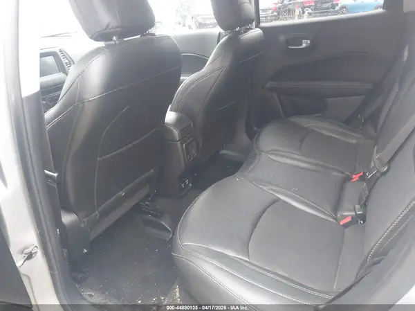 3C4NJDBB4KT678460 2019 JEEP COMPASS - Image 8