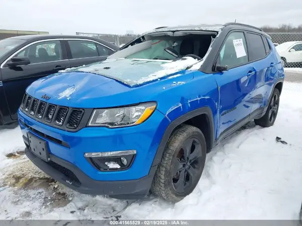 3C4NJDBB4KT682525 2019 JEEP COMPASS - Image 2