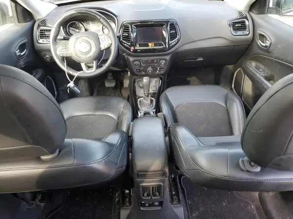3C4NJDBB4KT689572 2019 JEEP COMPASS - Image 8