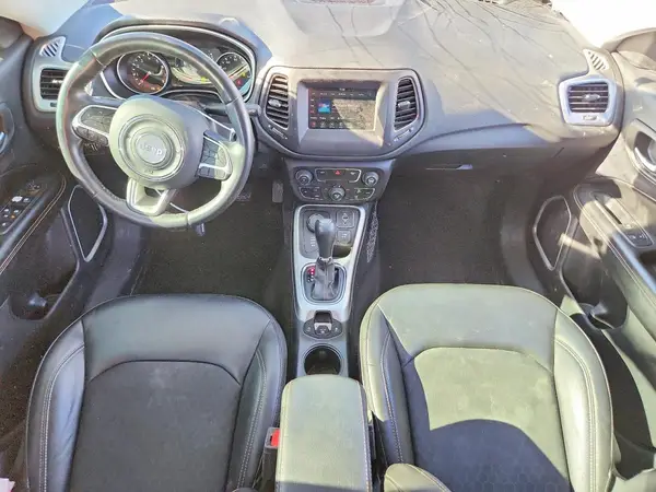 3C4NJDBB4KT689829 2019 JEEP COMPASS - Image 8
