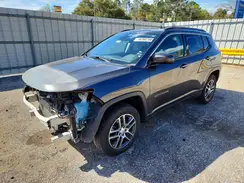 3C4NJDBB4KT703082 2019 JEEP COMPASS
