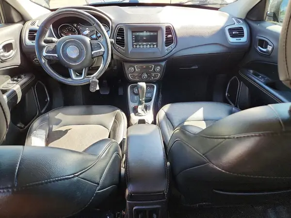3C4NJDBB4KT703082 2019 JEEP COMPASS - Image 8