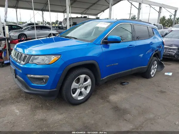3C4NJDBB4KT713286 2019 JEEP COMPASS - Image 2