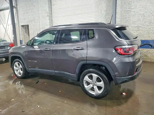 3C4NJDBB4KT734901 2019 JEEP COMPASS - Image 2