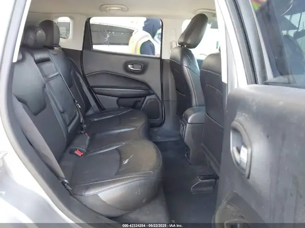 3C4NJDBB4KT754484 2019 JEEP COMPASS - Image 8