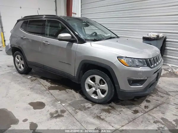 3C4NJDBB4KT807202 2019 JEEP COMPASS - Image 1