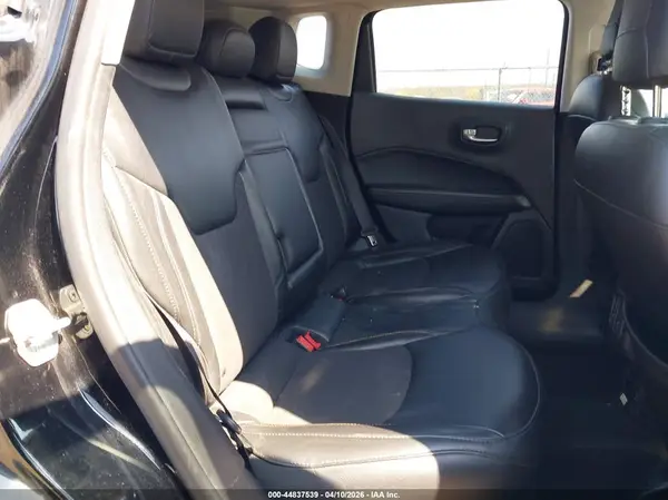 3C4NJDBB4KT807362 2019 JEEP COMPASS - Image 8