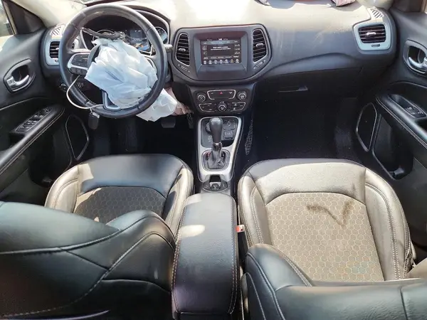 3C4NJDBB4KT807460 2019 JEEP COMPASS - Image 8