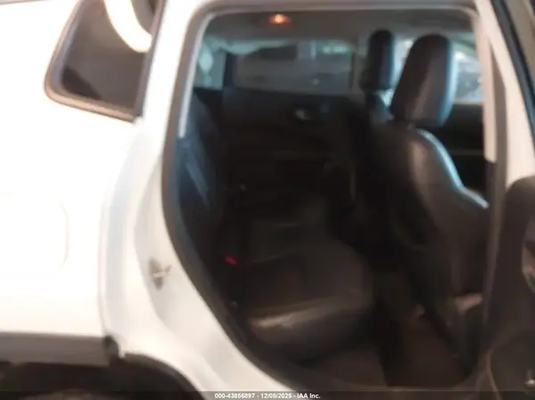 3C4NJDBB4KT809807 2019 JEEP COMPASS - Image 8