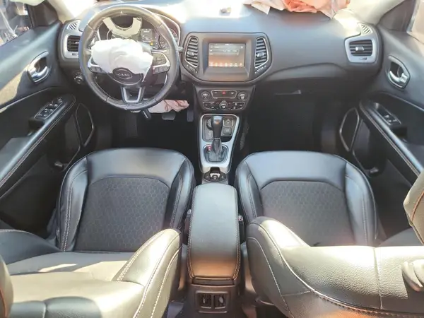 3C4NJDBB4KT813159 2019 JEEP COMPASS - Image 8