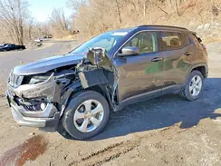 3C4NJDBB4KT827904 2019 JEEP COMPASS