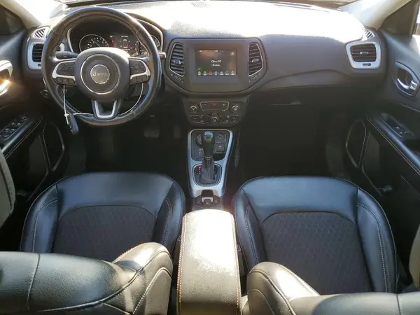 3C4NJDBB4KT827904 2019 JEEP COMPASS - Image 8