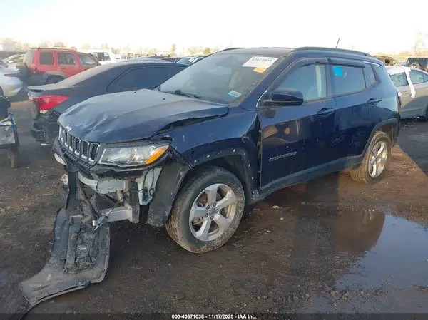 3C4NJDBB4KT839650 2019 JEEP COMPASS - Image 2