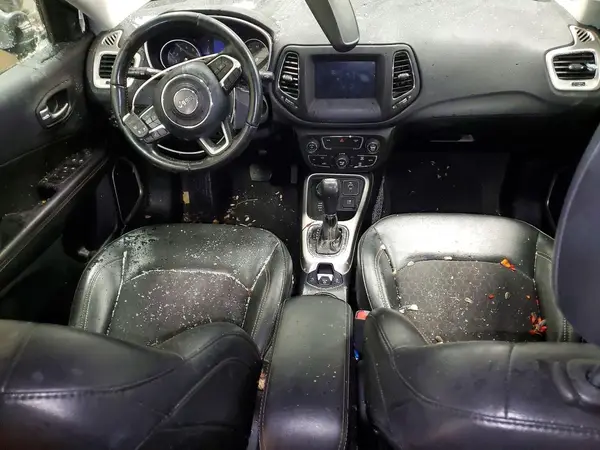 3C4NJDBB4KT840068 2019 JEEP COMPASS - Image 8