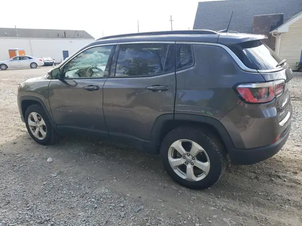 3C4NJDBB4KT849935 2019 JEEP COMPASS - Image 2