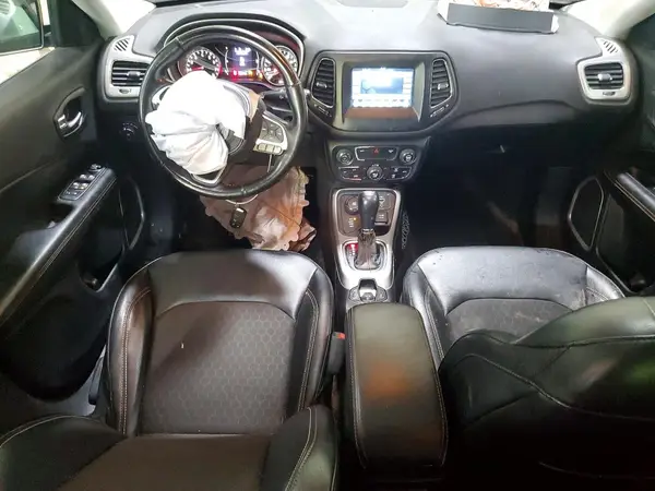 3C4NJDBB4LT158227 2020 JEEP COMPASS - Image 8