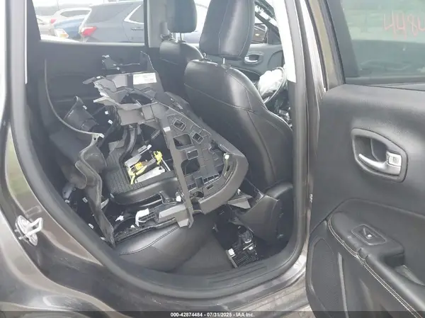 3C4NJDBB4LT167686 2020 JEEP COMPASS - Image 8