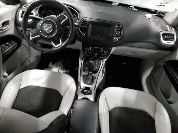 3C4NJDBB4LT209435 2020 JEEP COMPASS - Image 8