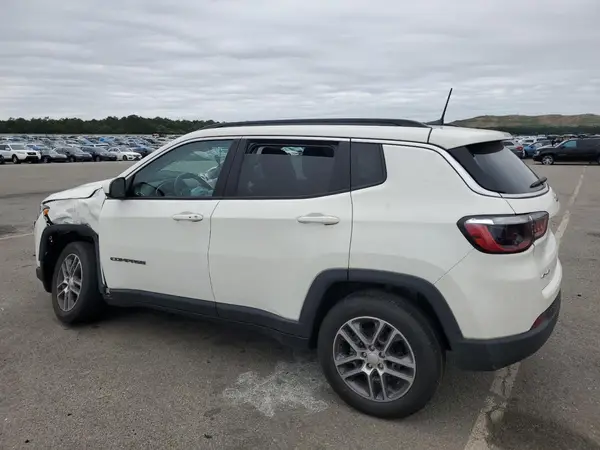 3C4NJDBB4LT255153 2020 JEEP COMPASS - Image 2