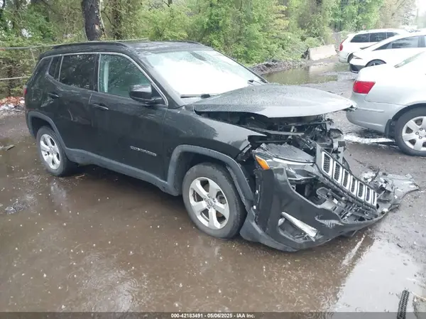3C4NJDBB4MT506951 2021 JEEP COMPASS - Image 1