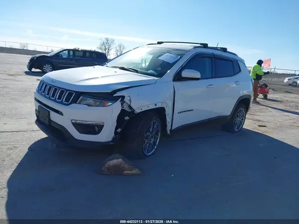 3C4NJDBB4MT507663 2021 JEEP COMPASS - Image 2