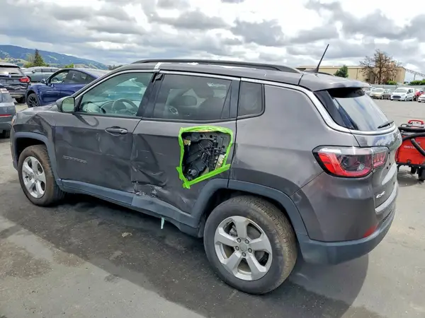 3C4NJDBB4MT532921 2021 JEEP COMPASS - Image 2