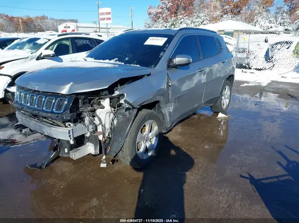 3C4NJDBB4MT548018 2021 JEEP COMPASS - Image 2