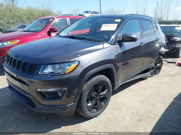 3C4NJDBB4MT555101 2021 JEEP COMPASS - Image 2