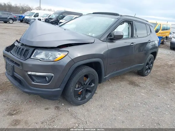 3C4NJDBB4MT557138 2021 JEEP COMPASS - Image 2