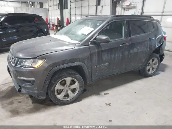 3C4NJDBB4MT562355 2021 JEEP COMPASS - Image 2