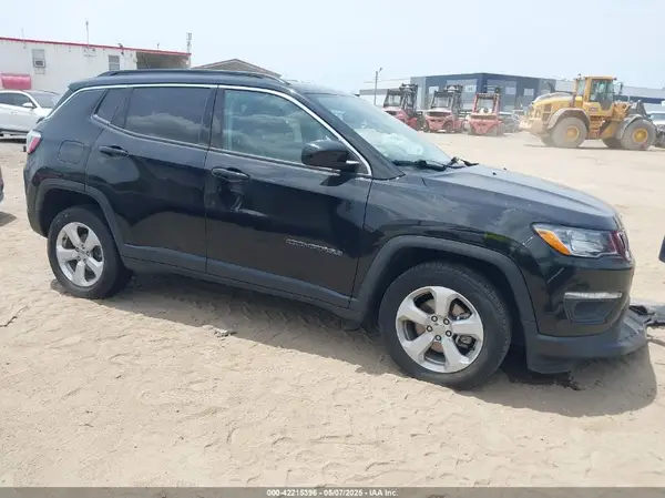 3C4NJDBB4MT593072 2021 JEEP COMPASS - Image 1