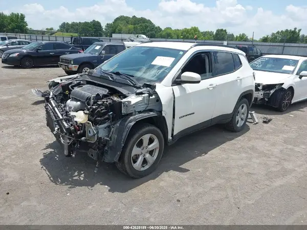 3C4NJDBB4MT598630 2021 JEEP COMPASS - Image 2