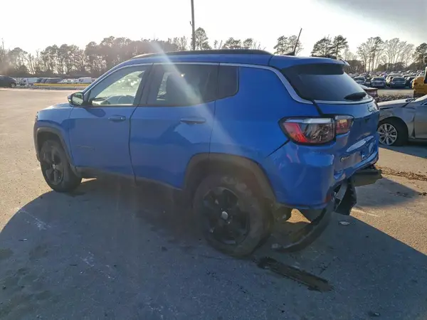 3C4NJDBB4MT599700 2021 JEEP COMPASS - Image 2