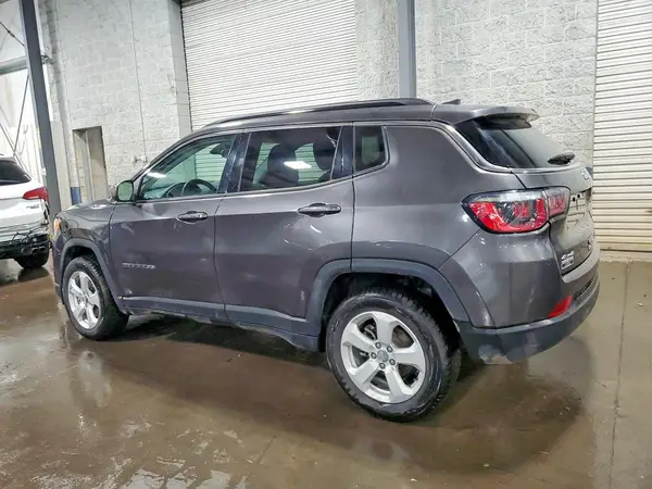3C4NJDBB4MT601588 2021 JEEP COMPASS - Image 2