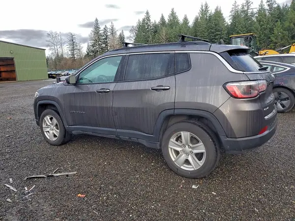 3C4NJDBB4NT121715 2022 JEEP COMPASS - Image 2