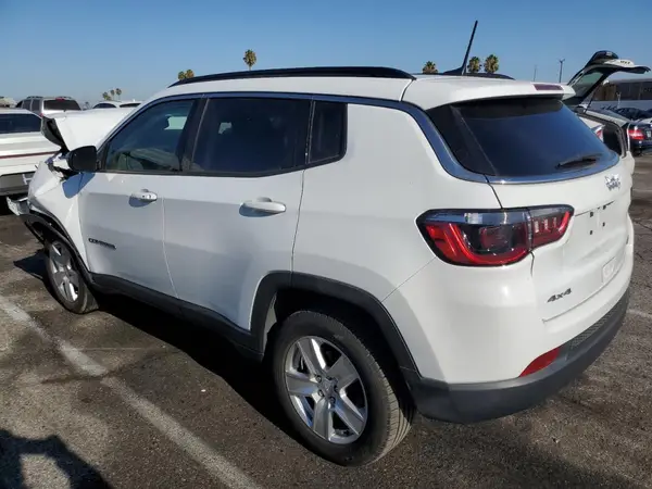 3C4NJDBB4NT135226 2022 JEEP COMPASS - Image 2