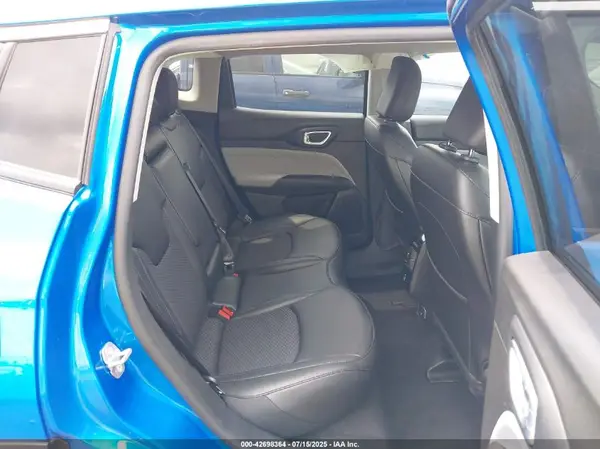 3C4NJDBB4NT136599 2022 JEEP COMPASS - Image 8