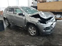 3C4NJDBB4NT136733 2022 JEEP COMPASS