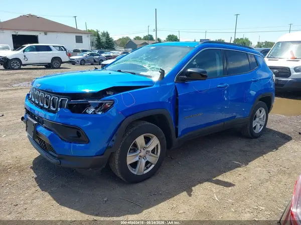 3C4NJDBB4NT180859 2022 JEEP COMPASS - Image 2