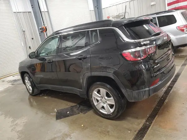 3C4NJDBB4NT217361 2022 JEEP COMPASS - Image 2