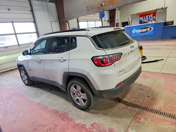 3C4NJDBB4NT231373 2022 JEEP COMPASS - Image 2