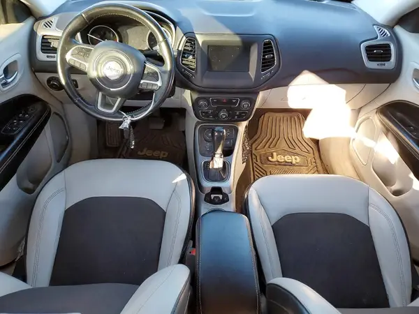 3C4NJDBB5HT635853 2017 JEEP COMPASS - Image 8
